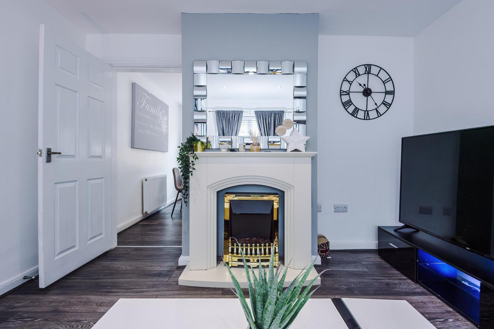 Comfort Place - 3 Bedroom House In Chester - Sleeps 6 Bagian luar foto