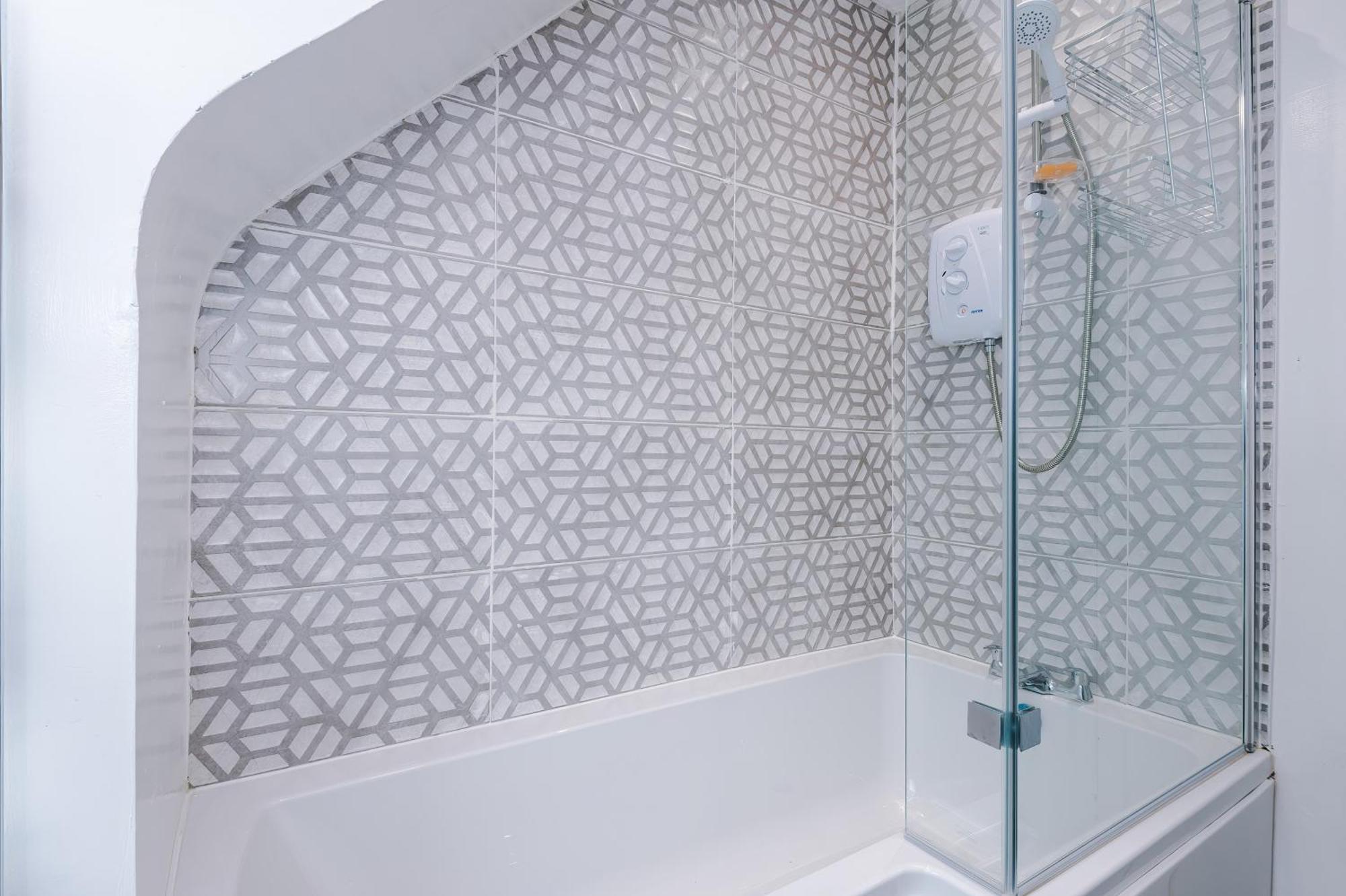 Comfort Place - 3 Bedroom House In Chester - Sleeps 6 Bagian luar foto