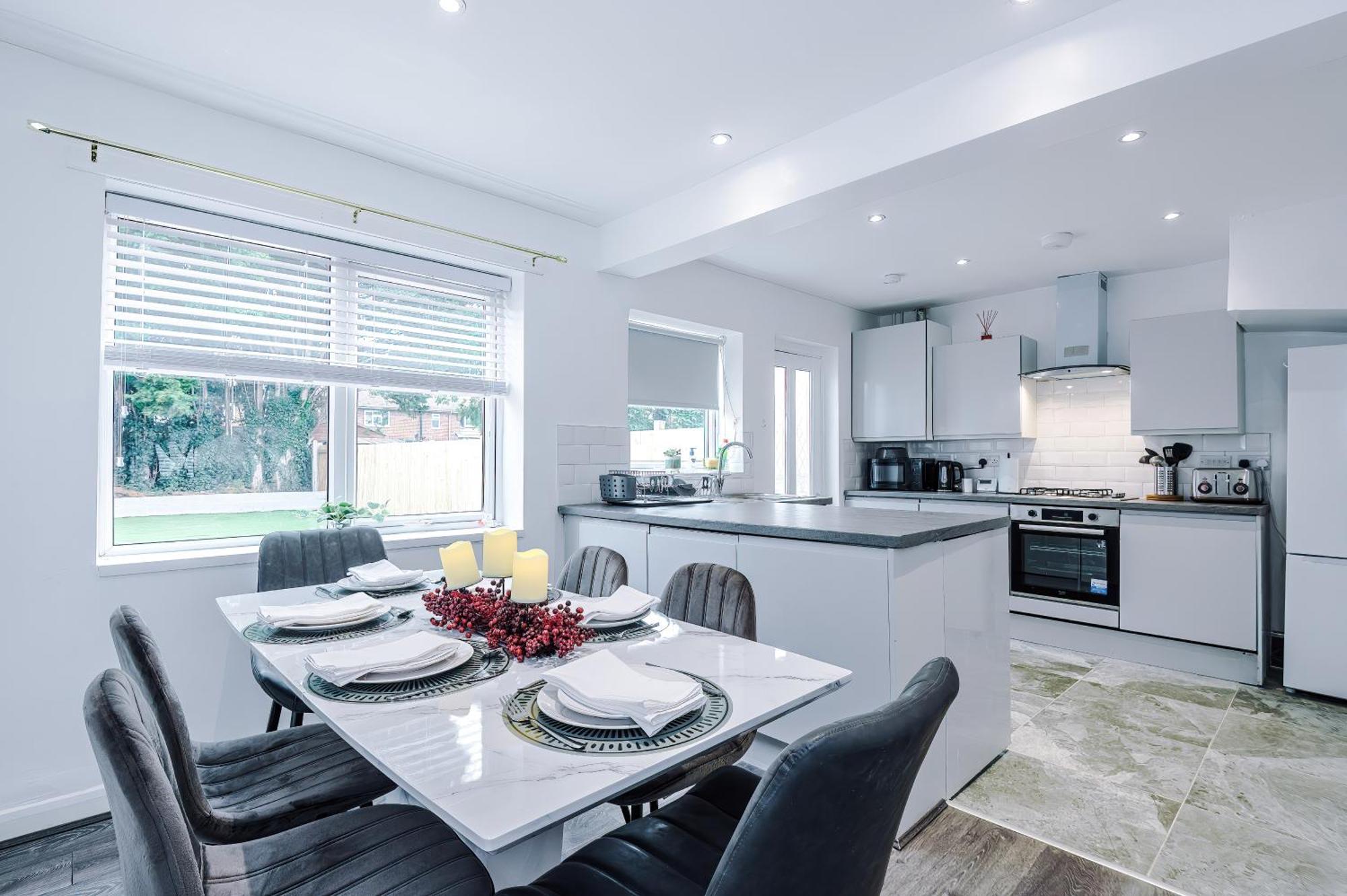 Comfort Place - 3 Bedroom House In Chester - Sleeps 6 Bagian luar foto